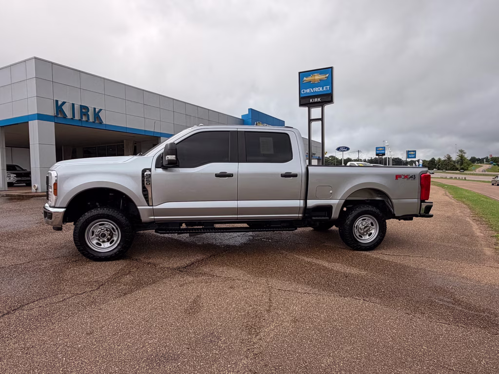 2024 Iconic Silver Metallic Ford Super Duty F-250 SRW XL 4X4 Truck