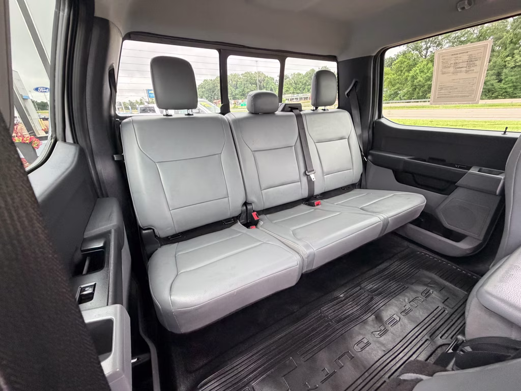 2024 Iconic Silver Metallic Ford Super Duty F-250 SRW XL 4X4 Truck