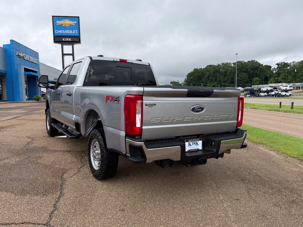 2024 Iconic Silver Metallic Ford Super Duty F-250 SRW XL 4X4 Truck