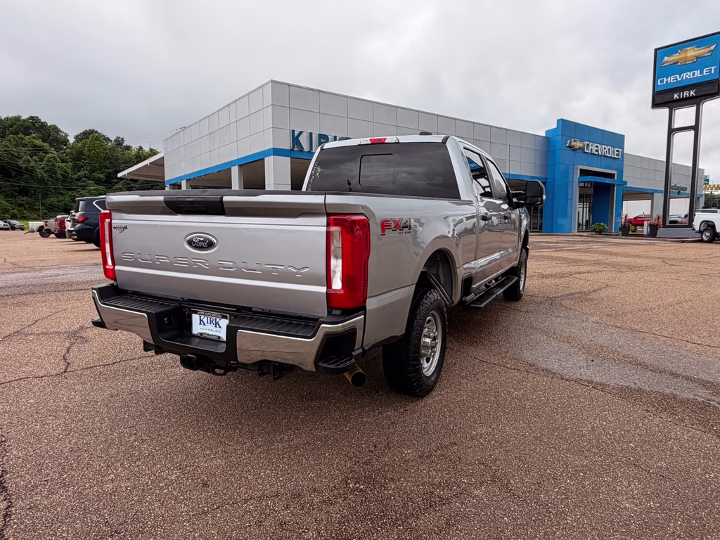 2024 Iconic Silver Metallic Ford Super Duty F-250 SRW XL 4X4 Truck