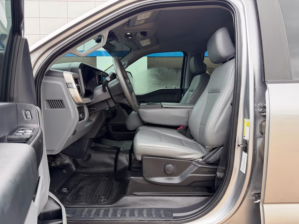 2024 Iconic Silver Metallic Ford Super Duty F-250 SRW XL 4X4 Truck