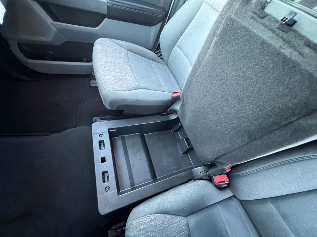 2025 OXFORD WHITE Ford Super Duty F-250 SRW XLT 4X4 Truck