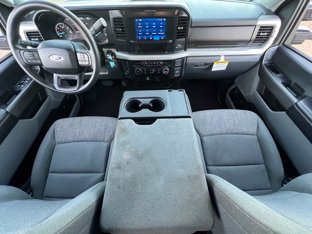 2025 OXFORD WHITE Ford Super Duty F-250 SRW XLT 4X4 Truck