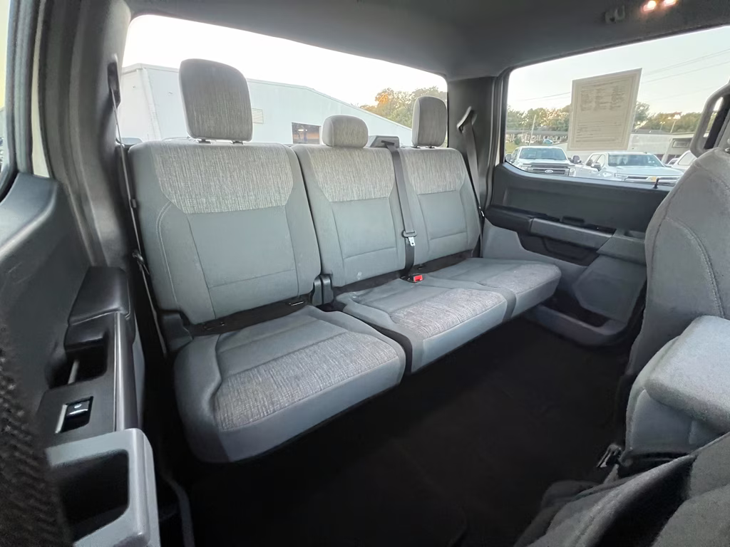 2025 OXFORD WHITE Ford Super Duty F-250 SRW XLT 4X4 Truck