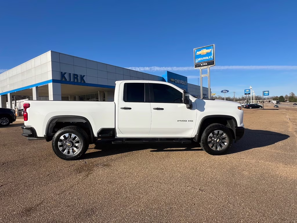2025 Summit White Chevrolet Silverado Custom RWD Truck