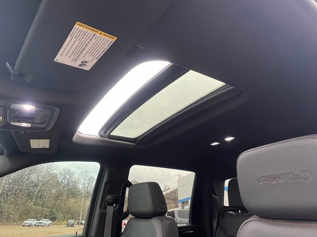 2024 Summit White GMC Sierra AT4 4X4 Truck