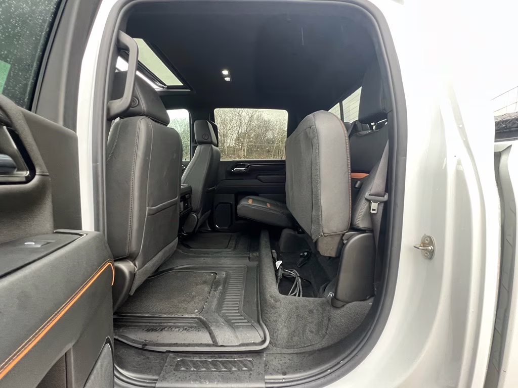 2024 Summit White GMC Sierra AT4 4X4 Truck