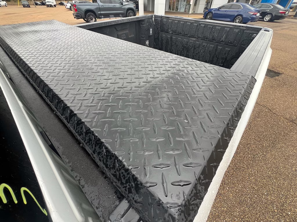 2024 Summit White GMC Sierra AT4 4X4 Truck