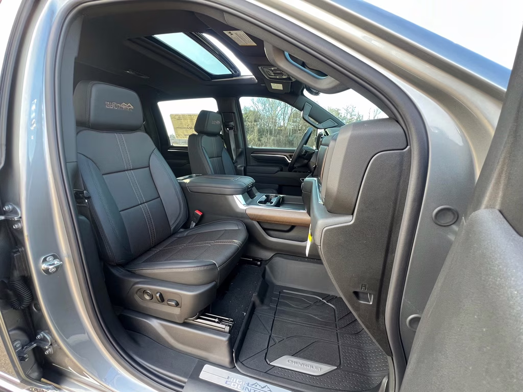 2026 Sterling Gray Metallic Chevrolet Silverado High Country 4X4 Truck