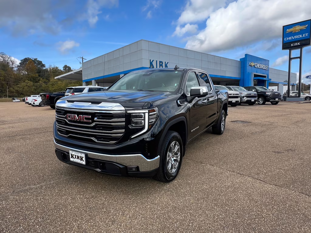 2024 Onyx Black GMC Sierra SLT 4X4 Truck