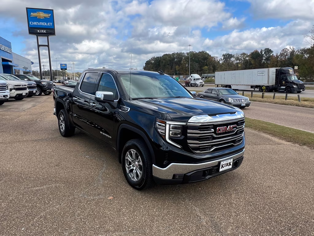 2024 Onyx Black GMC Sierra SLT 4X4 Truck