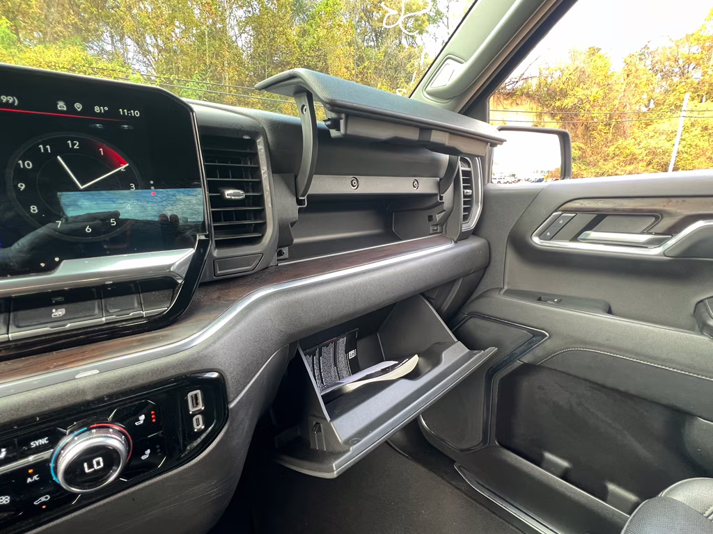 2024 Onyx Black GMC Sierra SLT 4X4 Truck