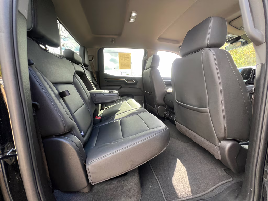 2024 Onyx Black GMC Sierra SLT 4X4 Truck