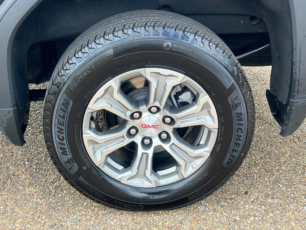 2024 Onyx Black GMC Sierra SLT 4X4 Truck
