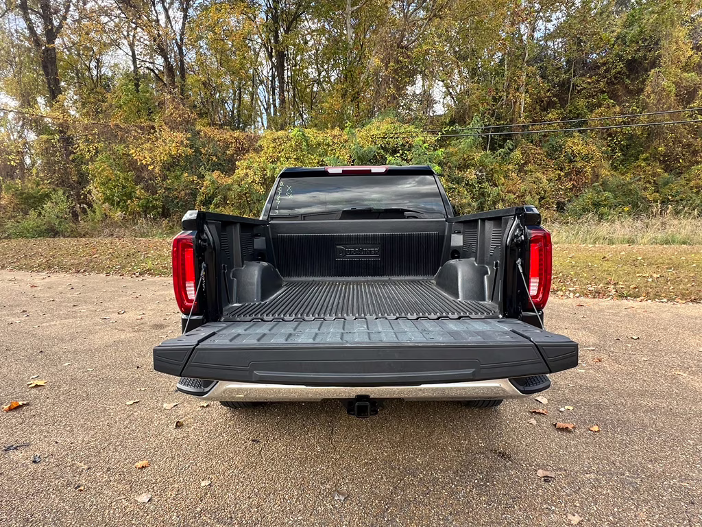 2024 Onyx Black GMC Sierra SLT 4X4 Truck