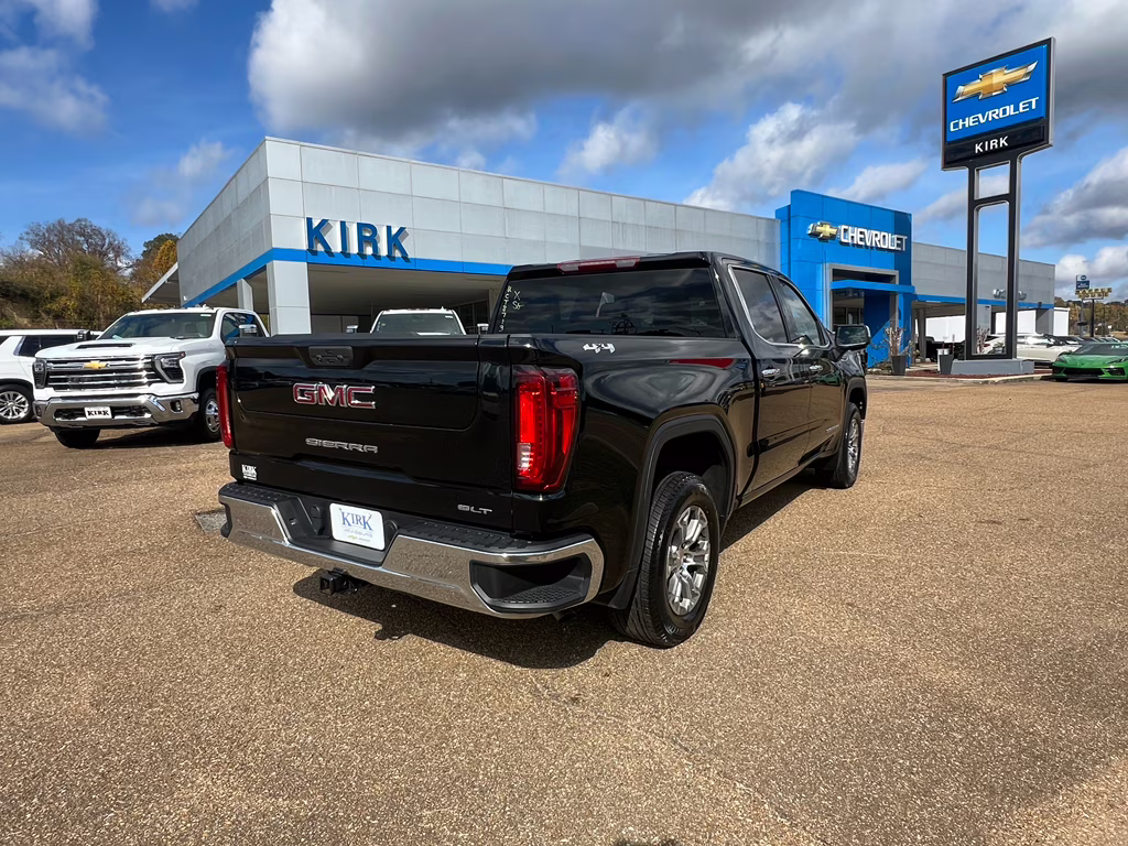 2024 Onyx Black GMC Sierra SLT 4X4 Truck