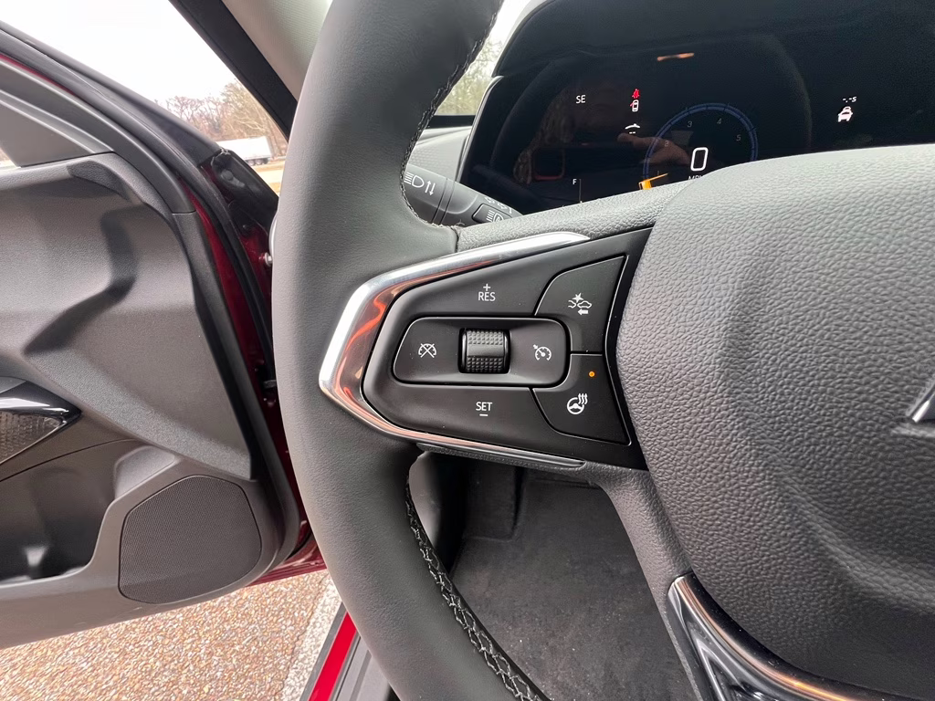 2025 Crimson Metallic Chevrolet Trax LT FWD SUV