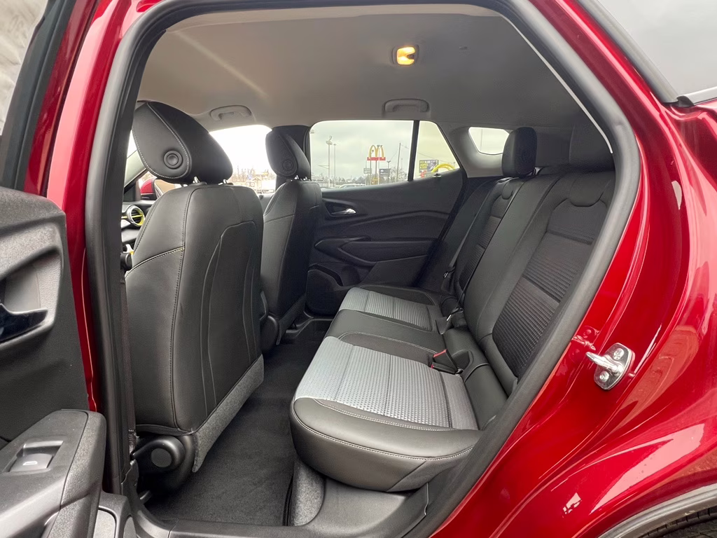 2025 Crimson Metallic Chevrolet Trax LT FWD SUV