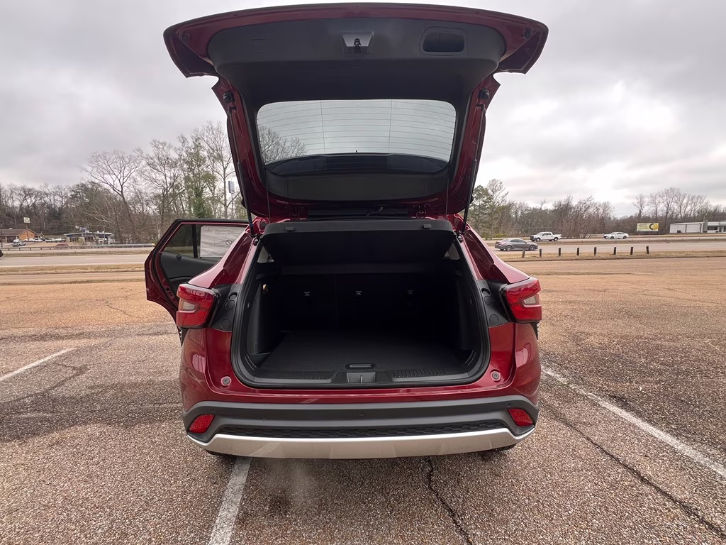 2025 Crimson Metallic Chevrolet Trax LT FWD SUV
