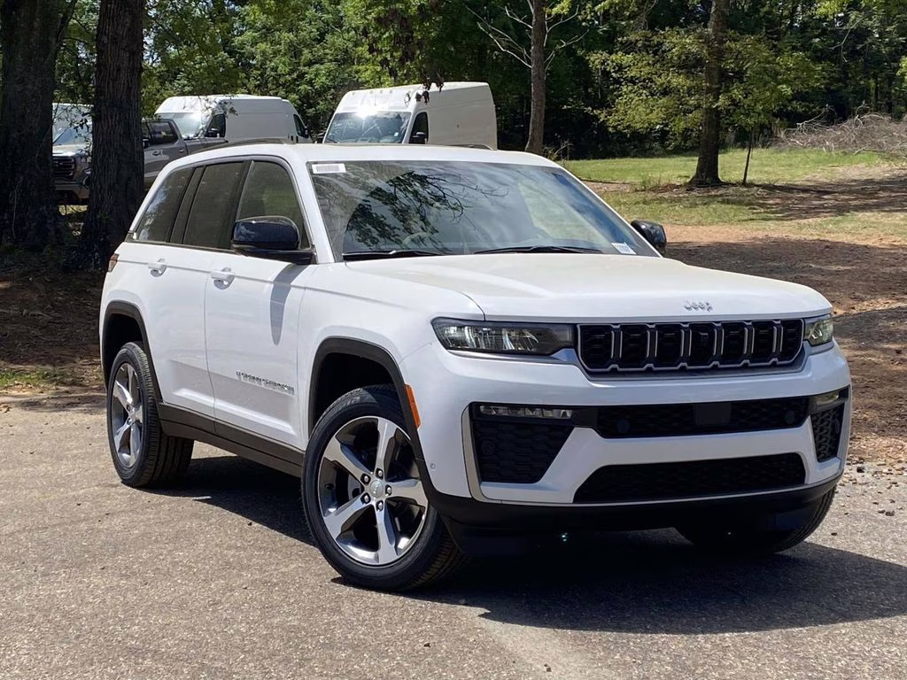 2026 Bright White Clearcoat Jeep Grand Cherokee Limited RWD SUV