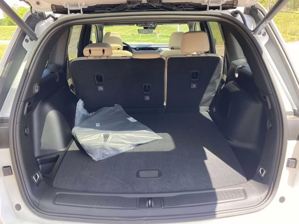 2026 Bright White Clearcoat Jeep Grand Cherokee Limited RWD SUV