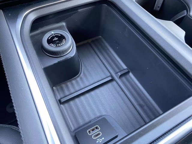 2026 Gray Metallic Ford Expedition Active RWD SUV