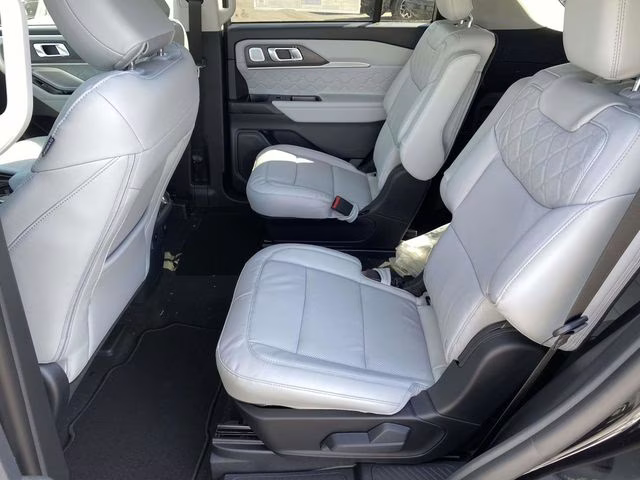 2026 Black Metallic Ford Explorer Platinum 4X4 SUV