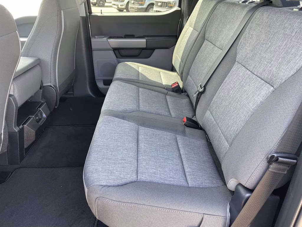 2026 Avalanche Ford Super Duty F-250 SRW XL 4X4 Truck