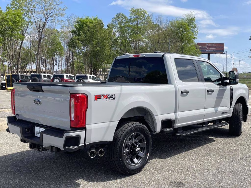 2026 Avalanche Ford Super Duty F-250 SRW XL 4X4 Truck