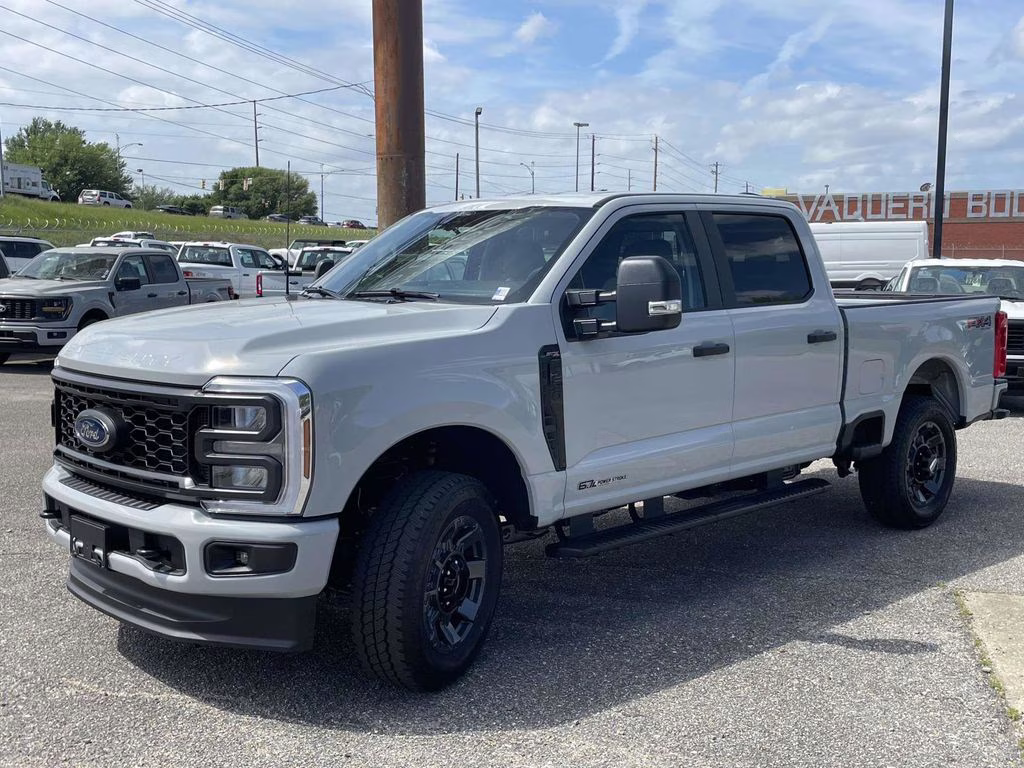 2026 Avalanche Ford Super Duty F-250 SRW XL 4X4 Truck