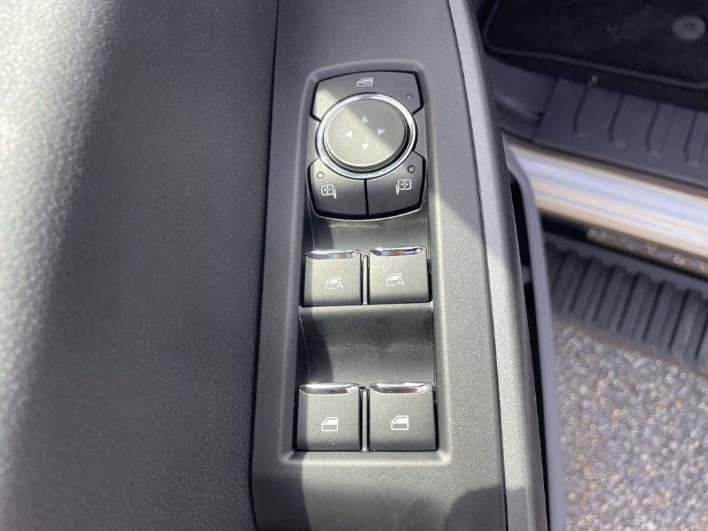 2026 Avalanche Ford Super Duty F-250 SRW XL 4X4 Truck