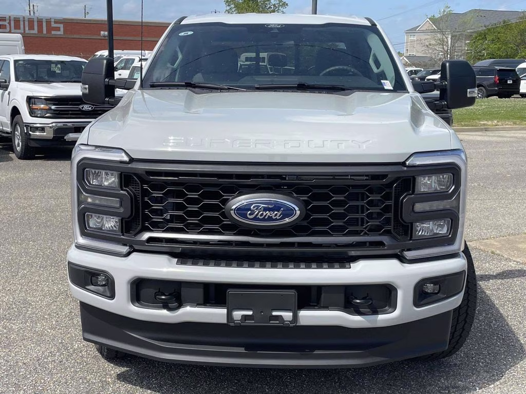 2026 Avalanche Ford Super Duty F-250 SRW XL 4X4 Truck
