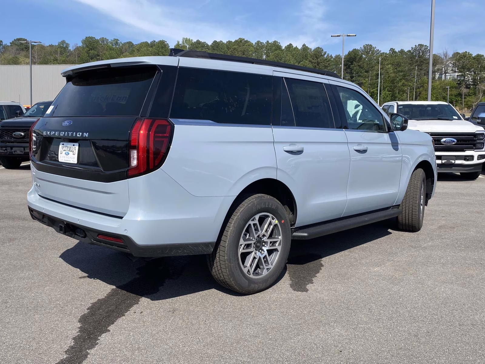 2026 Gray Metallic Ford Expedition Active RWD SUV