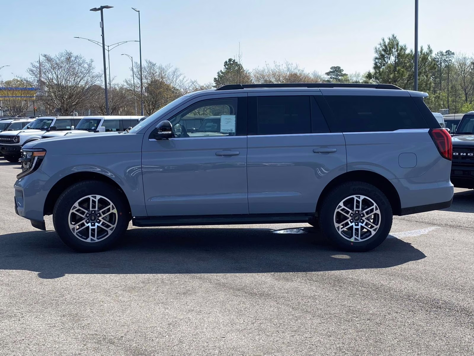 2026 Gray Metallic Ford Expedition Active RWD SUV