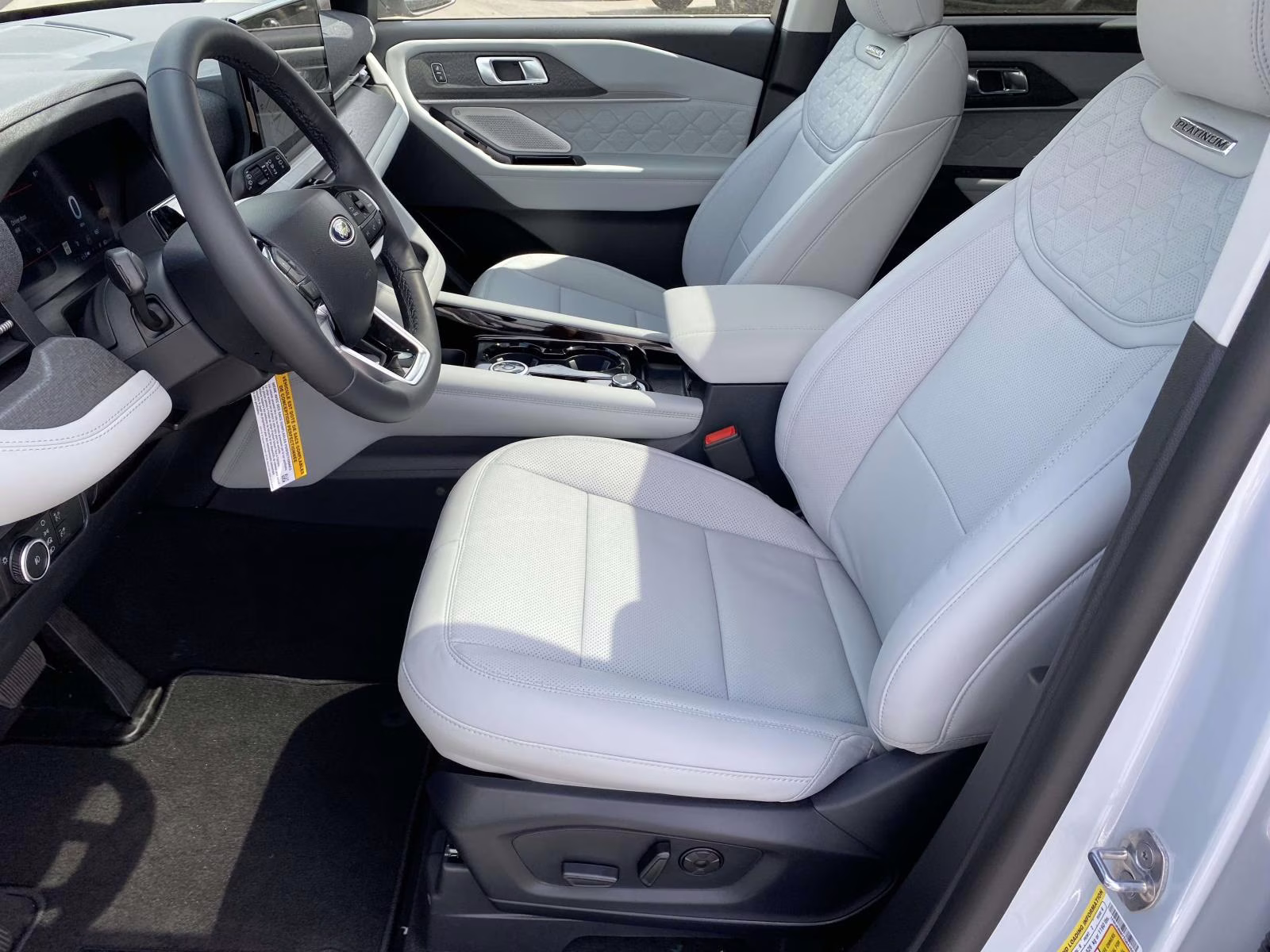 2026 White Metallic Ford Explorer Platinum 4X4 SUV