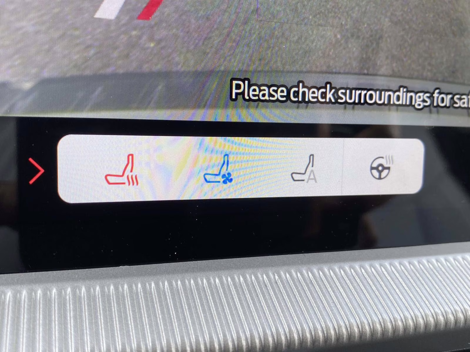 2026 White Metallic Ford Explorer Platinum 4X4 SUV