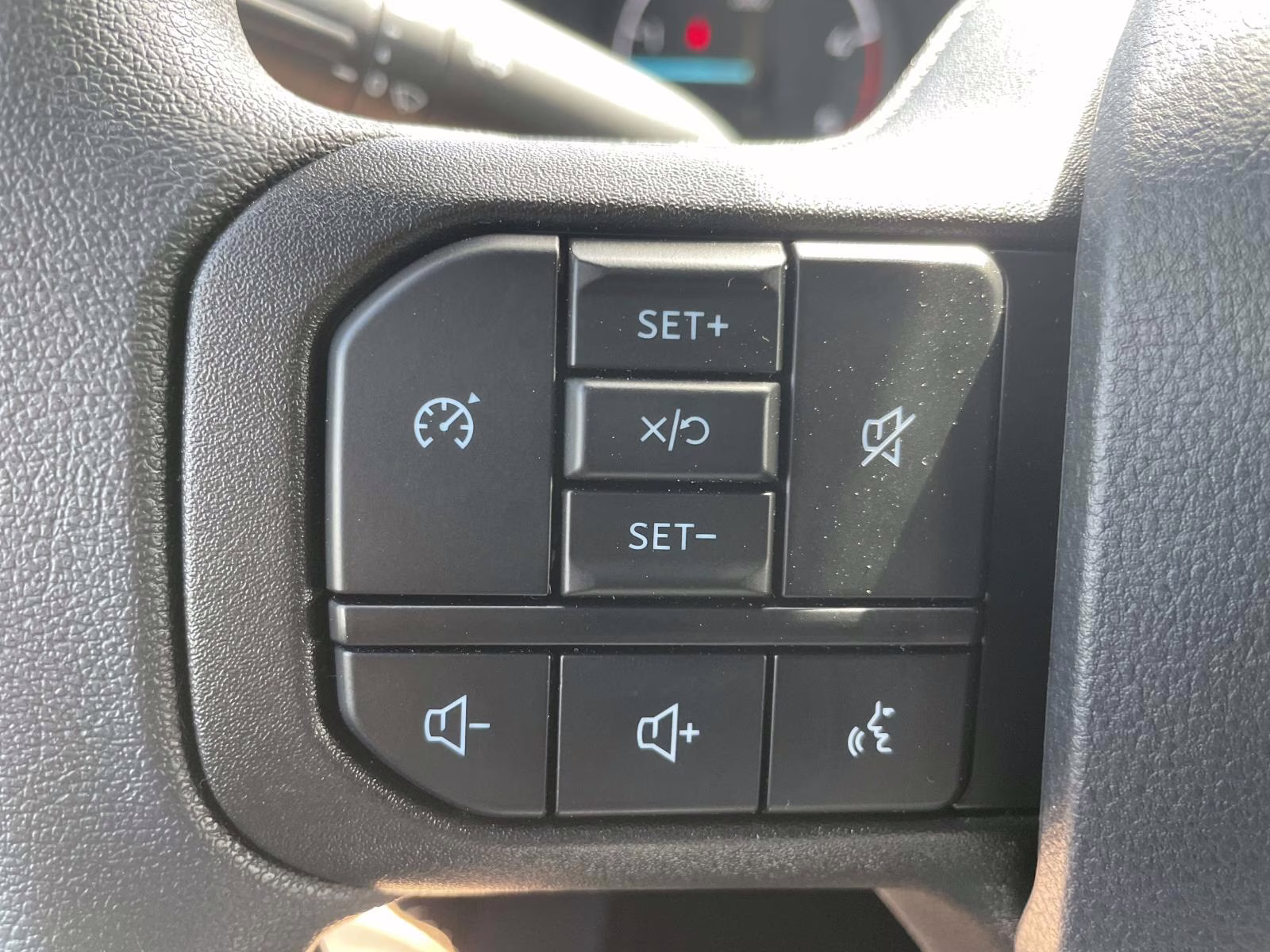 2026 Avalanche Ford Super Duty F-250 SRW XL 4X4 Truck