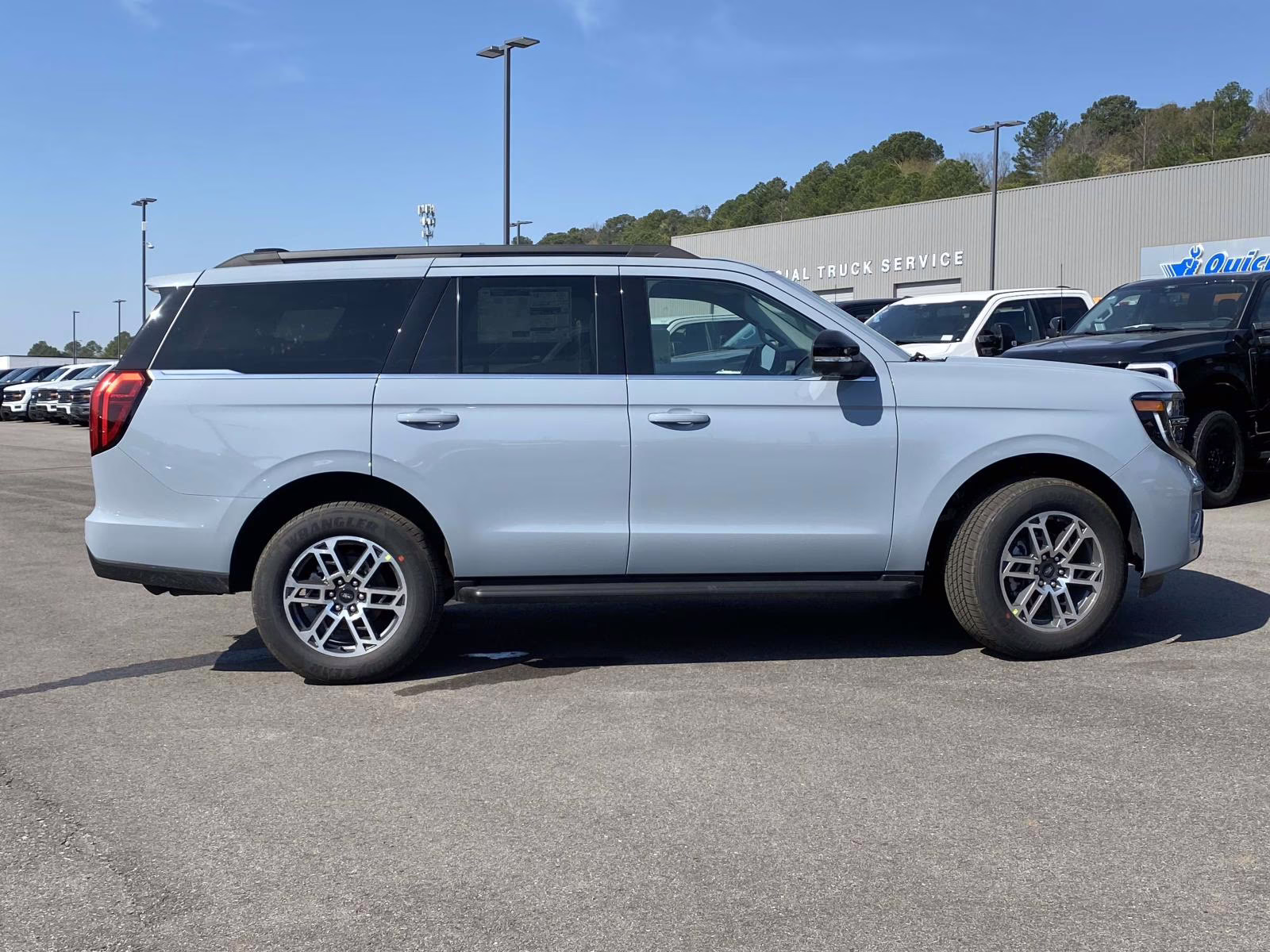 2026 Gray Metallic Ford Expedition Active RWD SUV