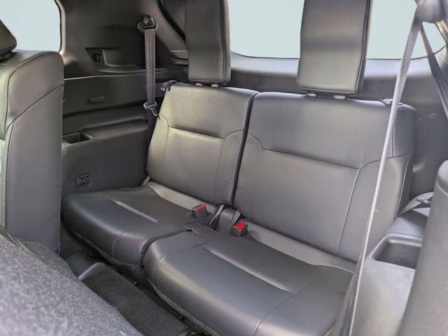 2022 White Mitsubishi Outlander SEL 4X4 SUV