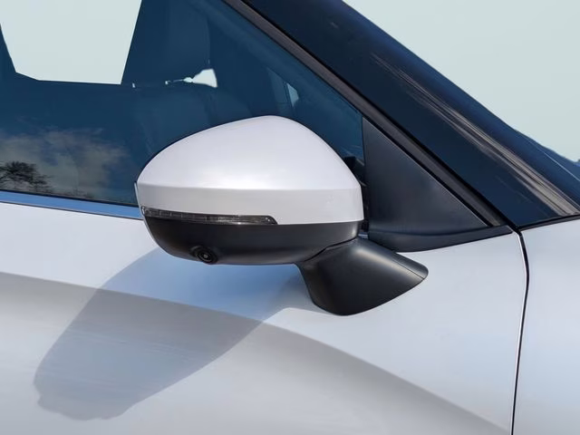 2022 White Mitsubishi Outlander SEL 4X4 SUV