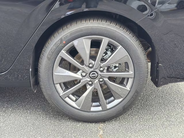 2026 Super Black Nissan Sentra SL FWD Sedan