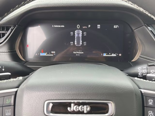 2026 Diamond Black Crystal Pearlcoat Jeep Grand Cherokee Limited 4X4 SUV