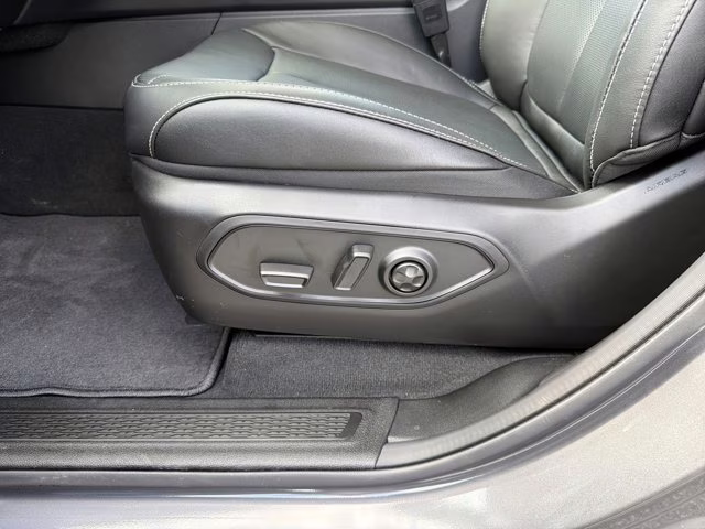 2026 Baltic Gray Metallic Clearcoat Jeep Grand Cherokee Limited Reserve 4X4 SUV