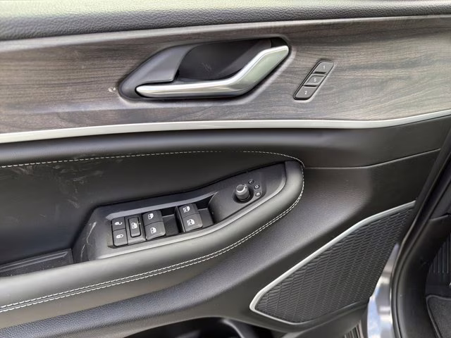 2026 Baltic Gray Metallic Clearcoat Jeep Grand Cherokee Limited Reserve 4X4 SUV