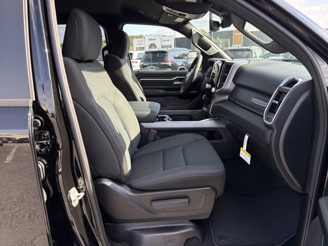 2026 Diamond Black Crystal Pearlcoat Ram 1500 Big Horn 4X4 Truck