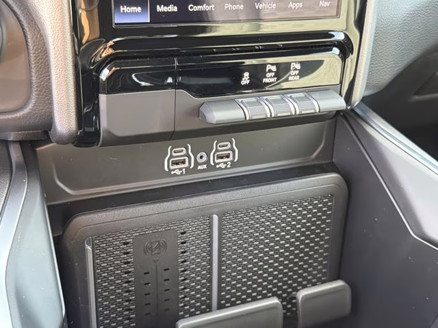 2026 Diamond Black Crystal Pearlcoat Ram 1500 Big Horn 4X4 Truck