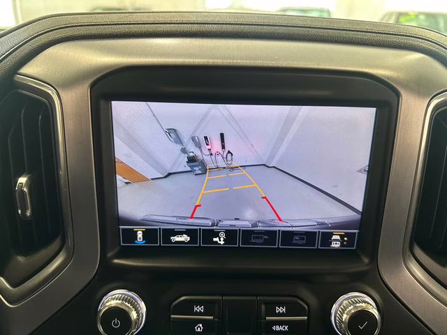 2020 Quicksilver Metallic GMC Sierra 1500 SLT 4X4 Truck