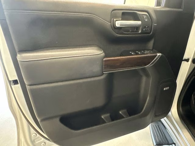 2020 Quicksilver Metallic GMC Sierra 1500 SLT 4X4 Truck