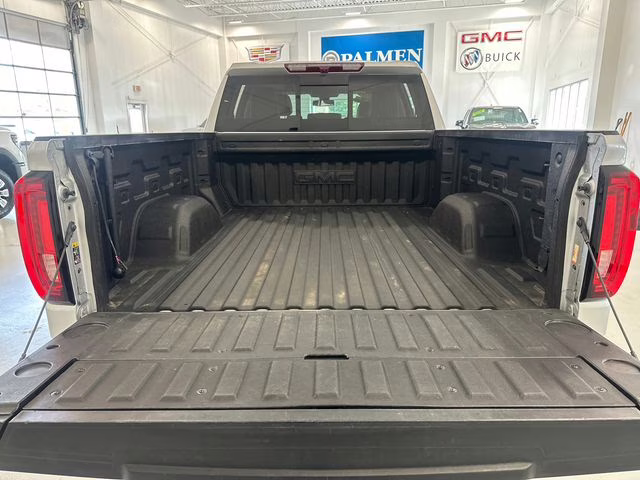 2020 Quicksilver Metallic GMC Sierra 1500 SLT 4X4 Truck