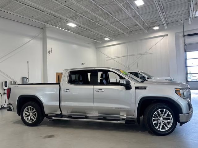 2020 Quicksilver Metallic GMC Sierra 1500 SLT 4X4 Truck